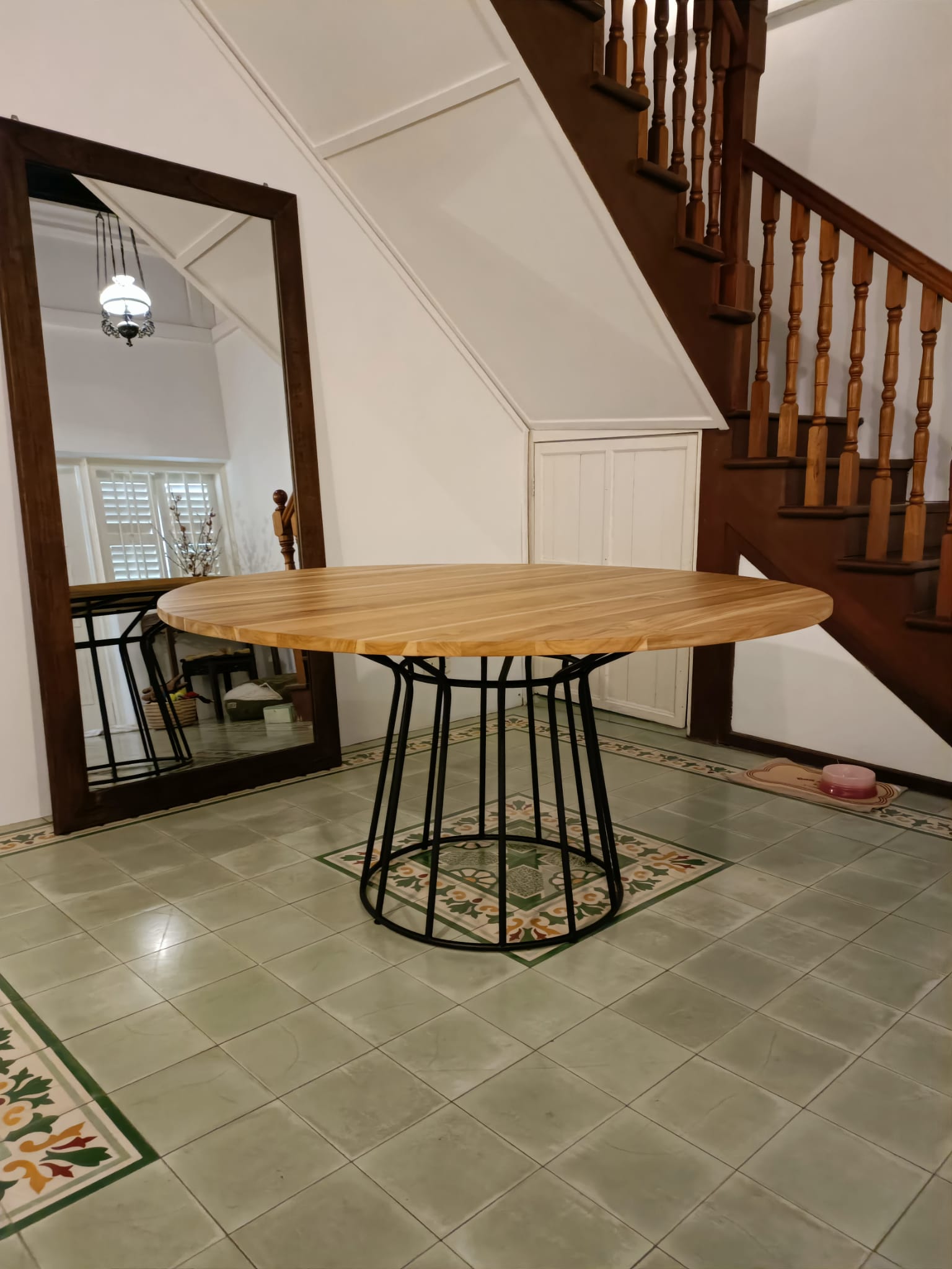 Dome Dining Table